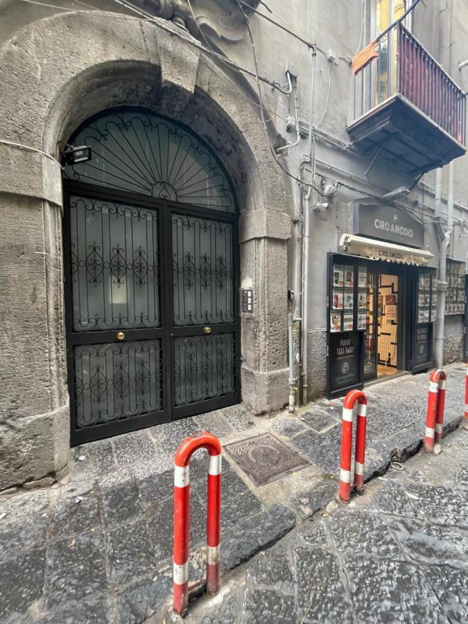 ナポリCasina A Pizzofalcone 93アパートメント エクステリア 写真